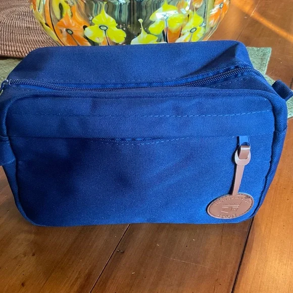 Beautiful New in Packaging Royal Caribbean Toiletry Bag in Royal Blue - Picture 2 of 6